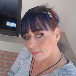 Meet your Posher, Becki